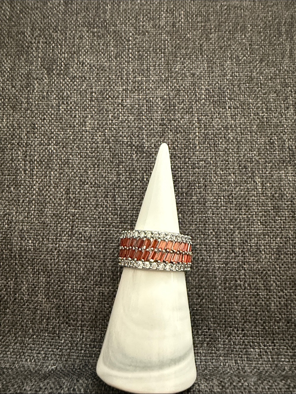 Bomb party January birthday Size 9 Garnet